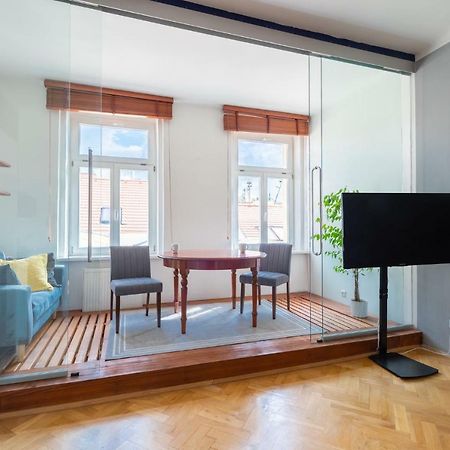 Modern Apartment Few Steps From Centre Praag Buitenkant foto